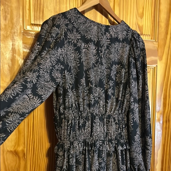 Ann Taylor Elegant Black Floral Dress - Picture 7 of 13